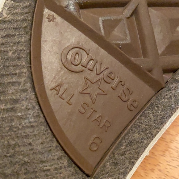 Converse All Star off white/ white lace like design sneakers nice, size 8, - Picture 16 of 16